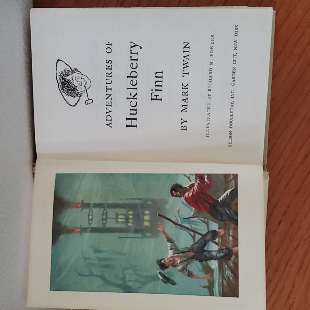 Collectible Vintage Antique Adventures of Huckleberry Finn Hardback Book 1954